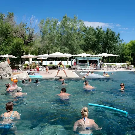 Hotiday Marina Отель