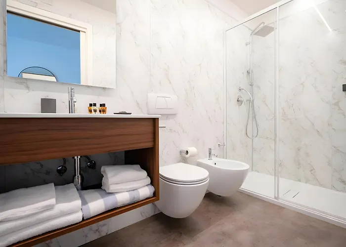 Hotiday Marina Szálloda 4*