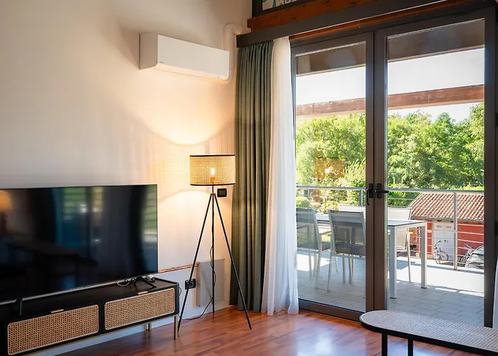 Ξενοδοχείο Hotiday Marina